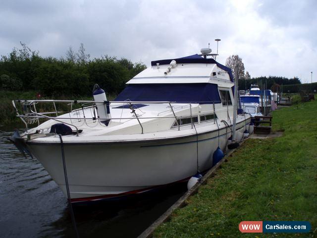 Princess 38 Motor Cruiser with Flybridge, 38ft Long, 6 berth for Sale in United Kingdom