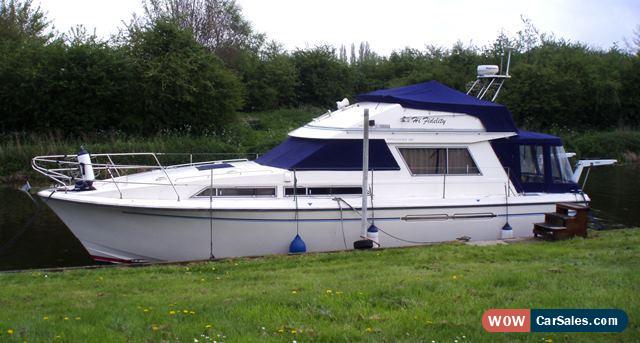 Princess 38 Motor Cruiser with Flybridge, 38ft Long, 6 berth for Sale in United Kingdom
