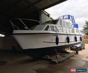 Classic Alpha 29 Dual Steer 4/5 birth River Boat for Sale