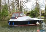 Classic Reduced Invader 24 river cruiser motor boat fully licensed on Thames near London for Sale