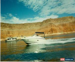 Classic 2000 Chris Craft 268 Express Cruiser for Sale