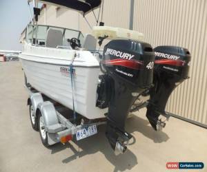 Classic 2005 MARKHAM DOMINATOR TWIN MERCURY 40 HP 4 STROKES LOW HOURS TANDEM TRAILER for Sale