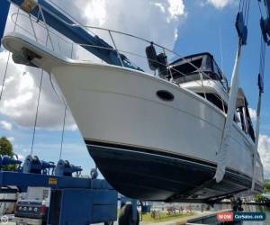 Classic 1998 Carver 355 Aft Cabin MY for Sale