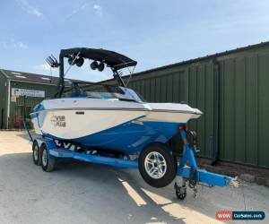 Classic Malibu Axis A20 Wakesurf and Wakeboard Boat, w/ Trailer. IMMACULATE condition for Sale